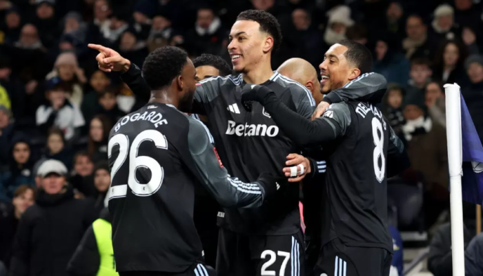 Prediksi Aston Villa vs Everton: Ambisi The Lions Pertahankan Dominasi di Villa Park