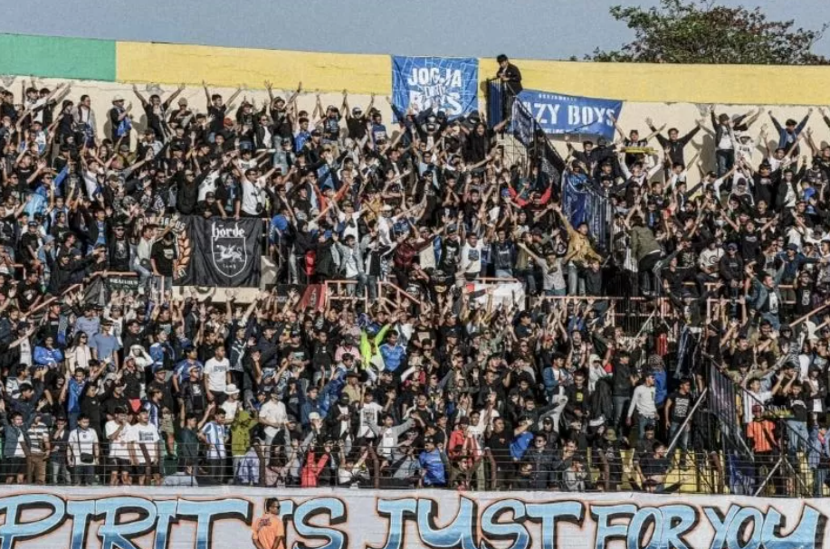 Foto suporter PSIM Jogja yang berada di Gate 9-10 Stadion Sultan Agung Bantul.&nbsp; (Dokumen Adit/Penonton Gate 10)
