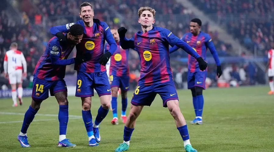 Selebrasi pemain Barcelona setelah mencetak gol dalam kemenangan atas Slavia Praha