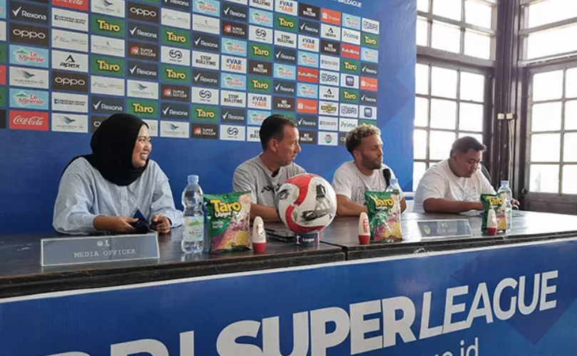 Sesi konferensi pers setelah pertandingan antara PSIM Jogja