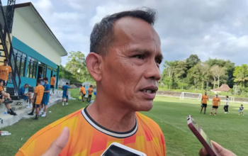 Pelatih PSS Sleman Ansyari Lubis