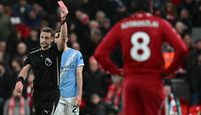 Arne Slot Tidak Komentar Mengenai Kartu Merah Dominik Szoboszlai, Tapi Marah Insiden Antara Guehi dan Salah