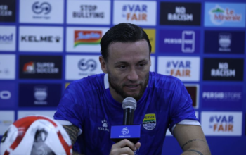 Persib Bandung vs Arema: Marc Klok Targetkan Kemenangan di Kandang demi Jaga Peluang Juara