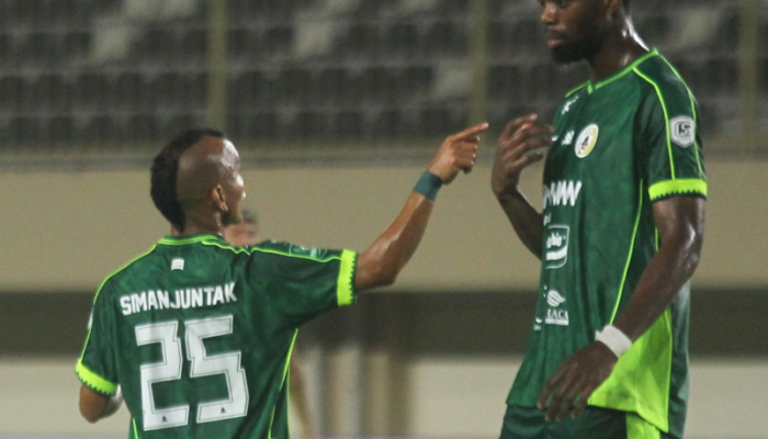 Bertahan di PSS Sleman, Frédéric Injaï Tatap Kompetisi Super League Musim 2026/2027