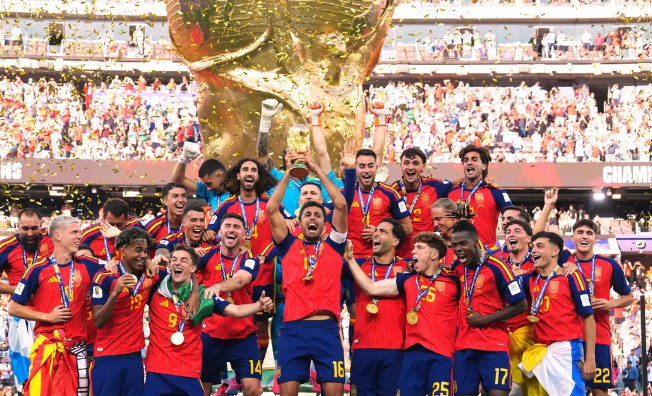 Spanyol menjadi juara Piala Dunia setelah kalahkan Argentina di final.