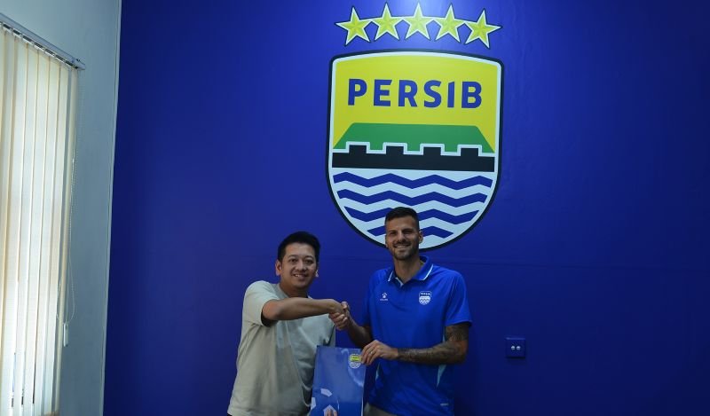 Patricio Matricardi resmi perpanjang kontrak dengan Persib Bandung.